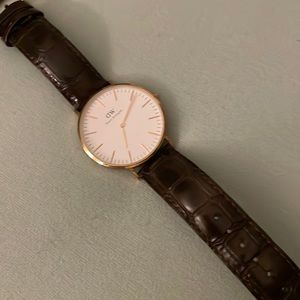 Daniel Wellington DW men watch